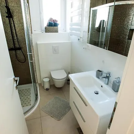 Apartman Little Violet - Balcony & Free Parking Zadar