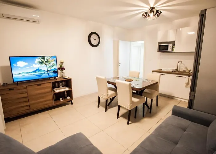Apartamento Little Violet - Balcony & Free Parking *